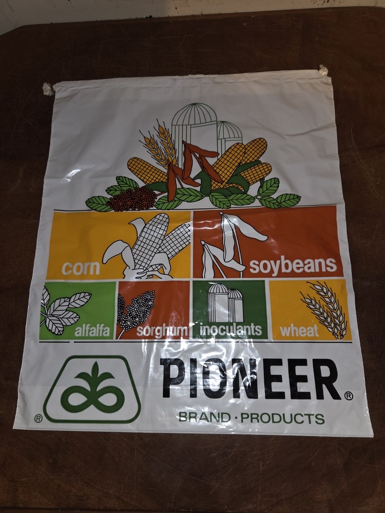 Vintage Pioneer Seed Corn Plastic Bag String Pull Sack Soybean Wheat Alfalfa