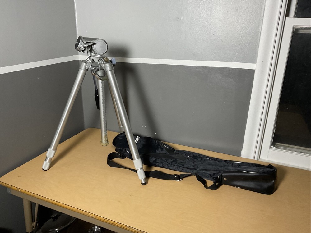 Nice! SLICK MASTER DELUXE Professional Tripod Adjustable Heavy-Duty with Case