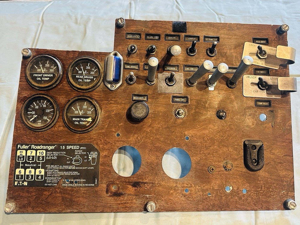 Peterbilt Dash Panel