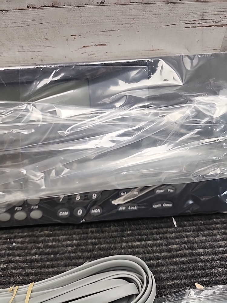 PELCO CM9760-KBR-US INTELLIGENT SYSTEM/PTZ JOYSTICK CONTROLLER FOR SPECTRA