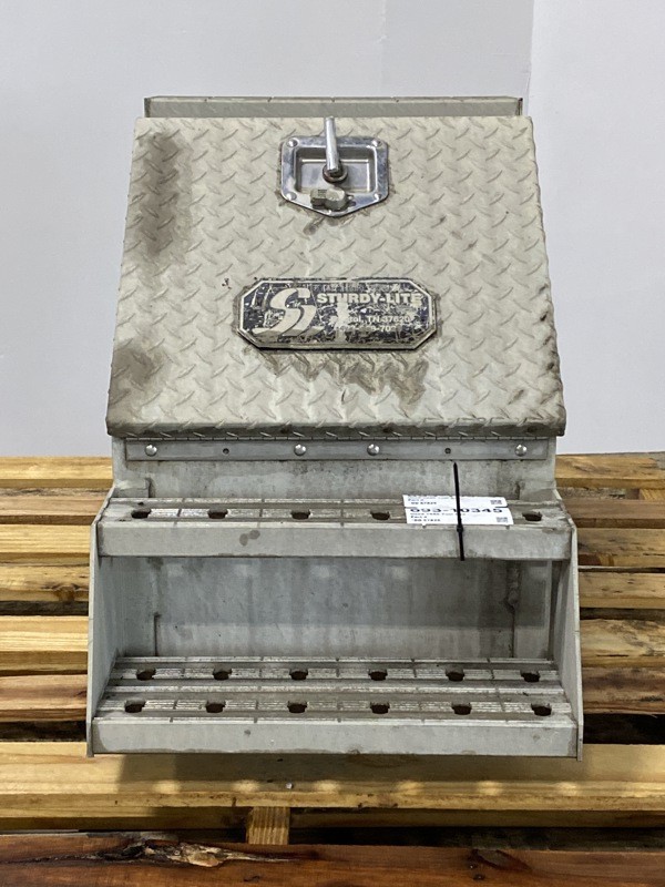 2017 Kenworth T680 Tool Box (693-10345)