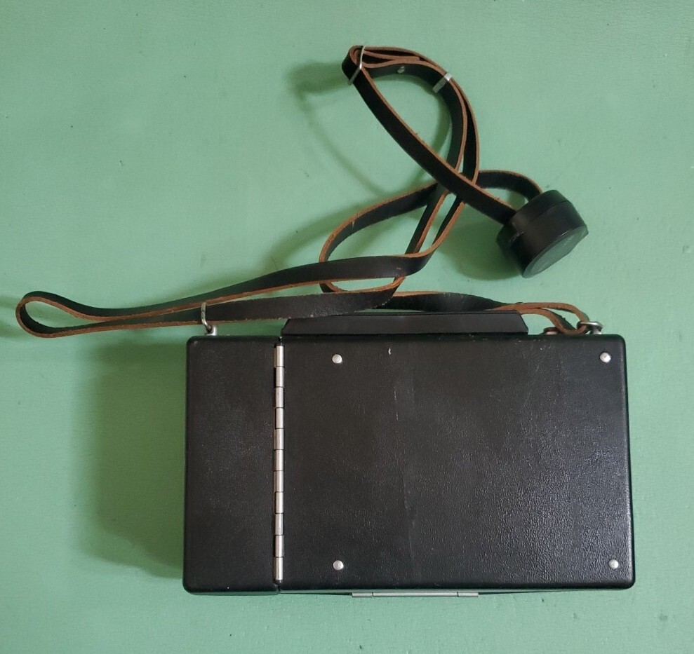 Polaroid Land Camera Automatic 100 Self Containing Plastic Case, Please Read
