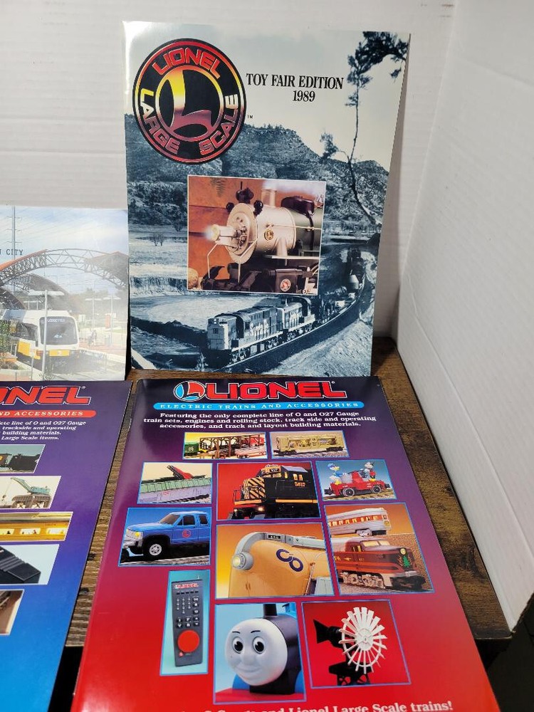 Lionel Booklet Lot