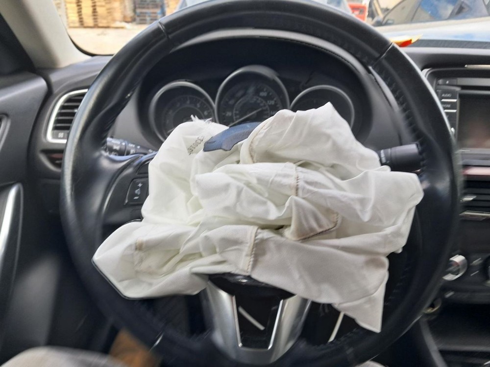 6 2014 Glove Box 4848079