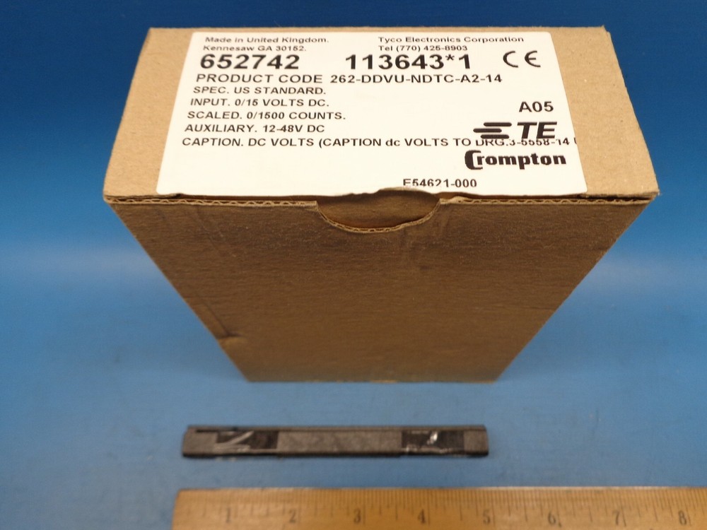 (1) 262-DDVU-NDTC-A2-14 TYCO DIGITAL PANEL METER DC VOLTAGE CROMPTON 3.5 DIGIT