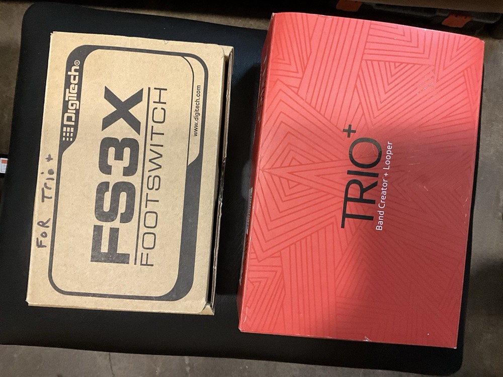 DigiTech TRIOPLUSV04 Trio Looper Footswitch Display Band Creator open boxes mint