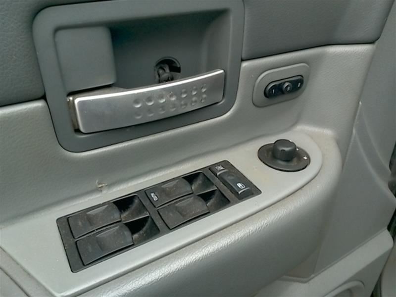 Driver Left Sun Visor With Illumination Fits 04-05 DURANGO 129330