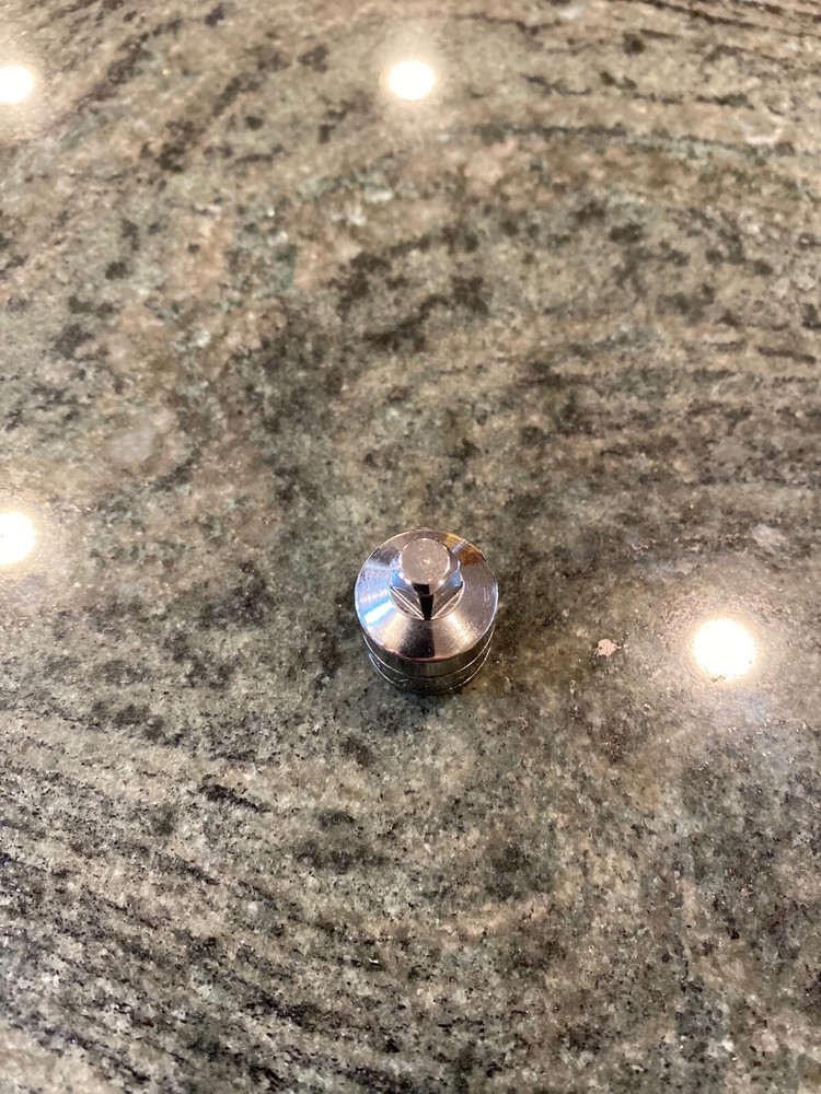 Snap On ppm409a 3/8” drive sae 9/32" external pipe plug socket