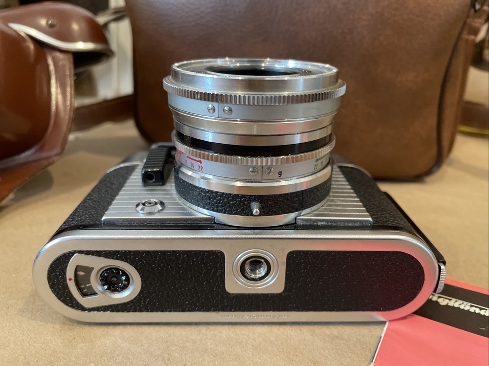 Vintage Voigtlander Dynamatic camera with camera case & bag
