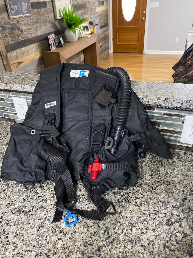 Zeagle Scuba Diving Vest Size Medium / Large ~Not Tested