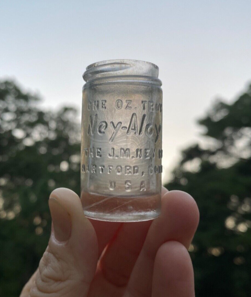 Small 1 Oz Ney Aloy Hartford, Connecticut Jar