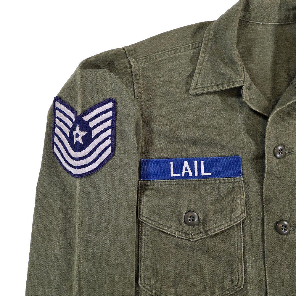 Vintage US Air Force Jacket Mens Medium Utility Shirt Sergeant Patch 60s 70s