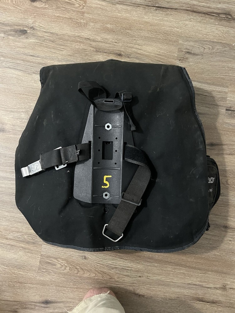 Superhawk NT Scubapro Men’s Medium