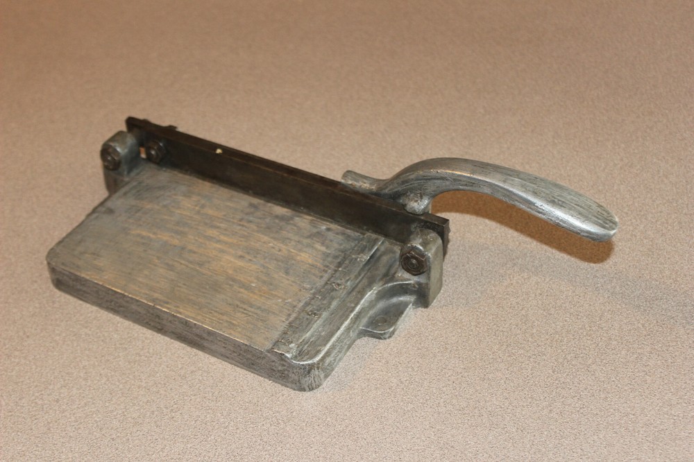 Vintage 4" Plasticutter 2W-13-PC-C Plastic Cutter Table Carpenter Tool