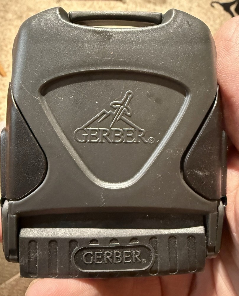 Gerber Fiskars Hunting DF8 Knife Sharpener Survival Tool