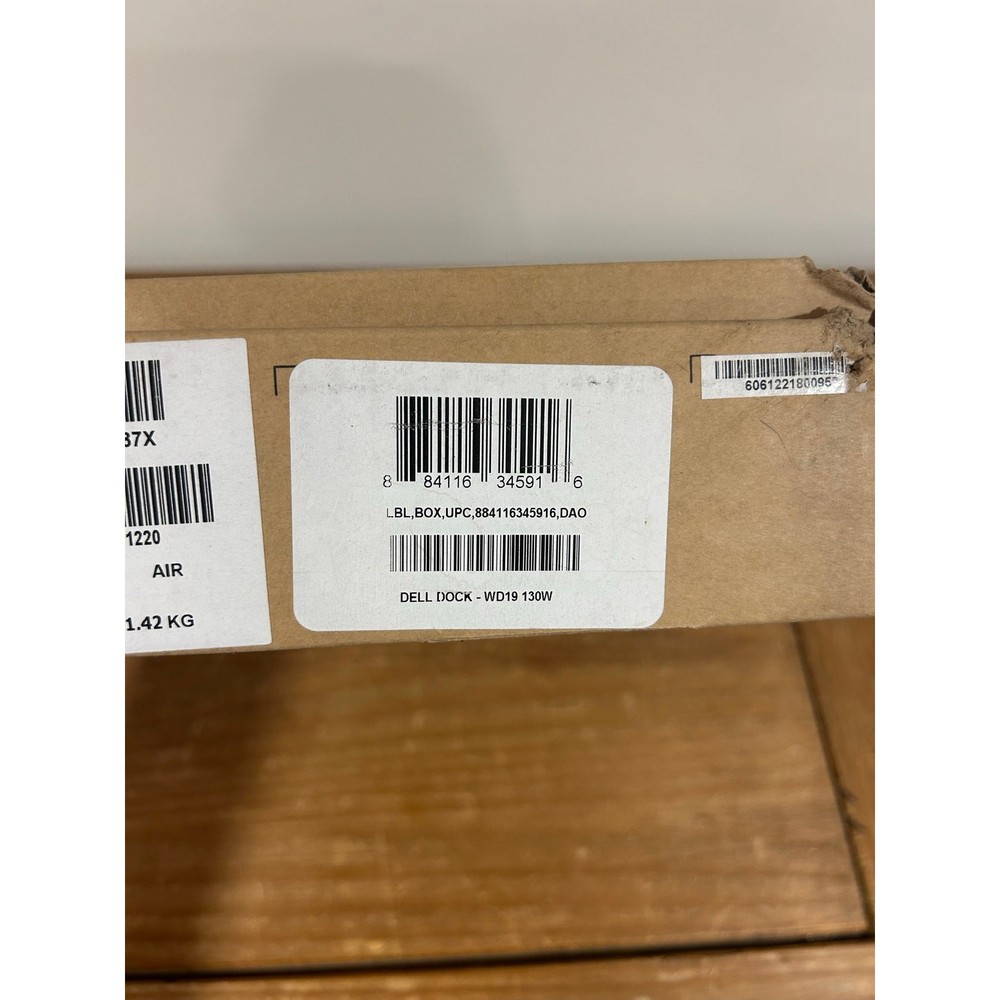 PLANTRONICS Headset with Dell Dock Black