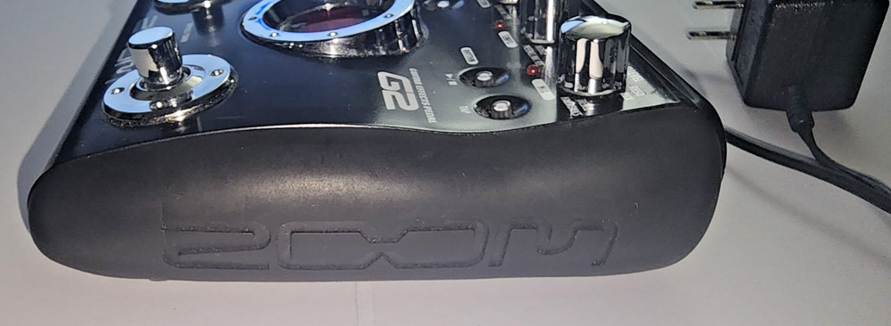 Zoom G2 Multi-Effects Guitar Pedal