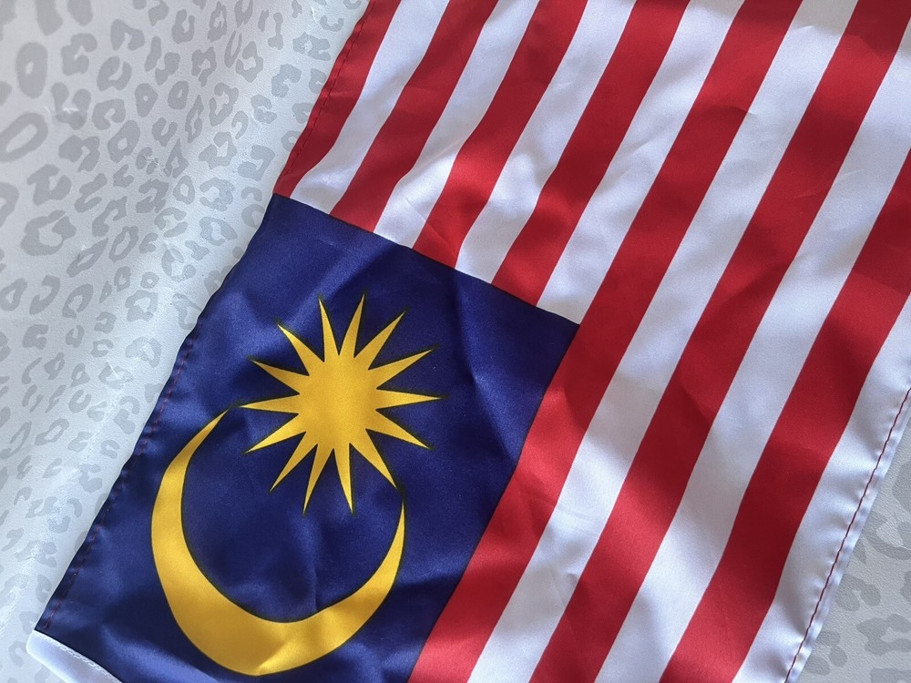 Malaysia Medium Fabric Polyester Flag Approx. 18" x 11" With Threadable Edge