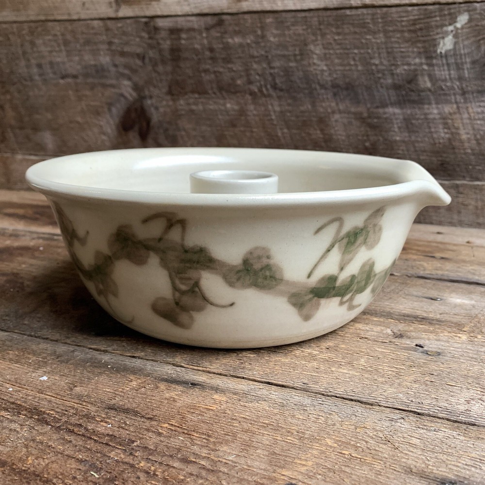 Chicken Roaster Ivy Vine Pattern Hand Thrown John Petree ? 10” Dinnerware