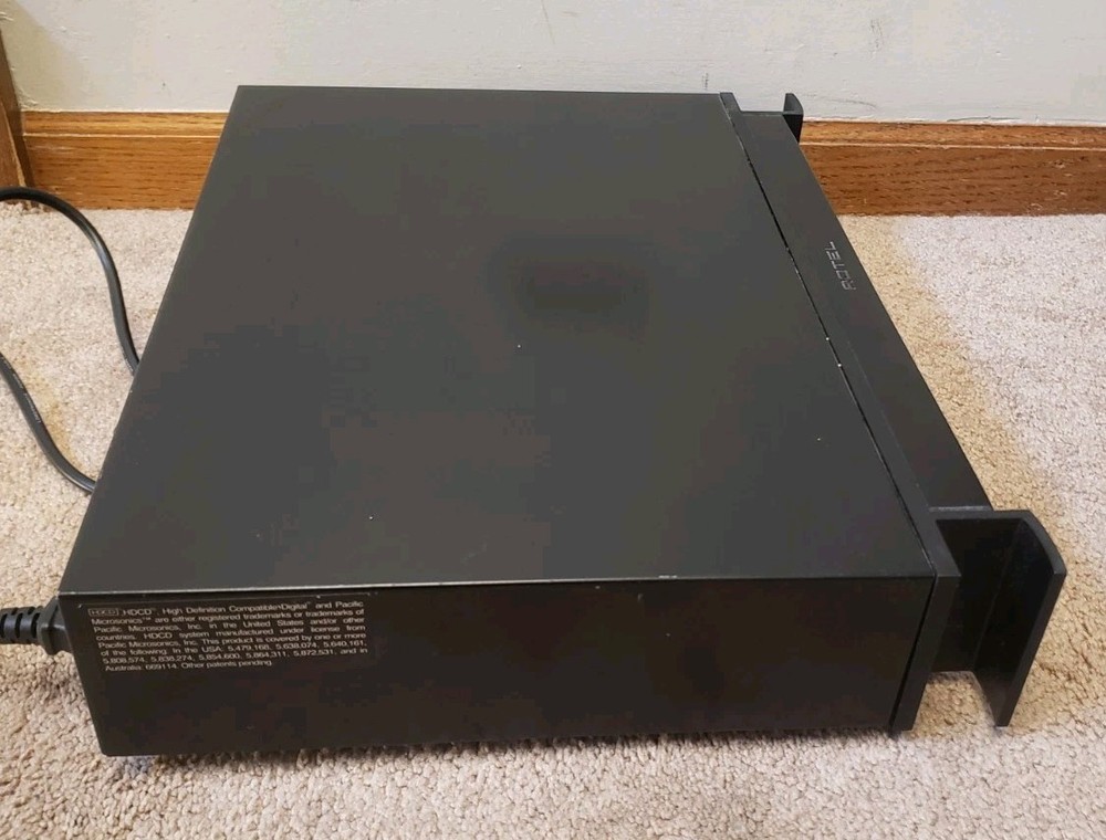 Rotel RCD-1072 CD Player with Remote