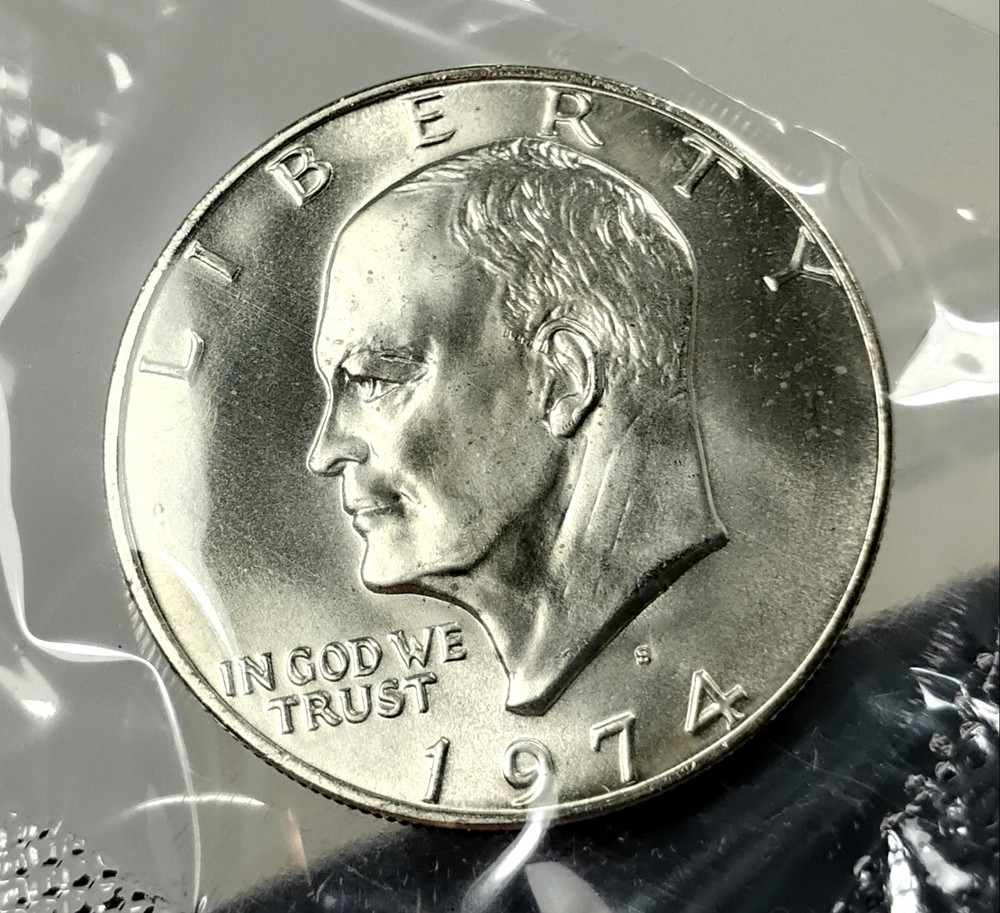 1974-S Eisenhower 40 % Silver Dollar Uncirculated w/ Blue Envelope