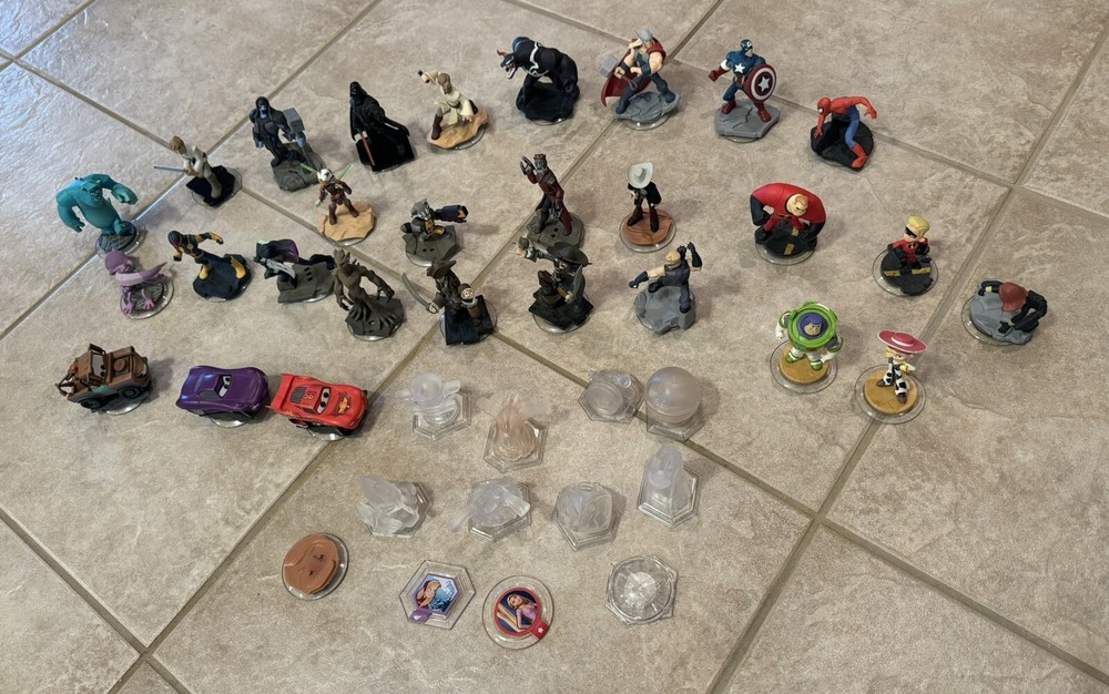 Disney Infinity Figures Huge Mixed Lot 40 Pieces **Read Description