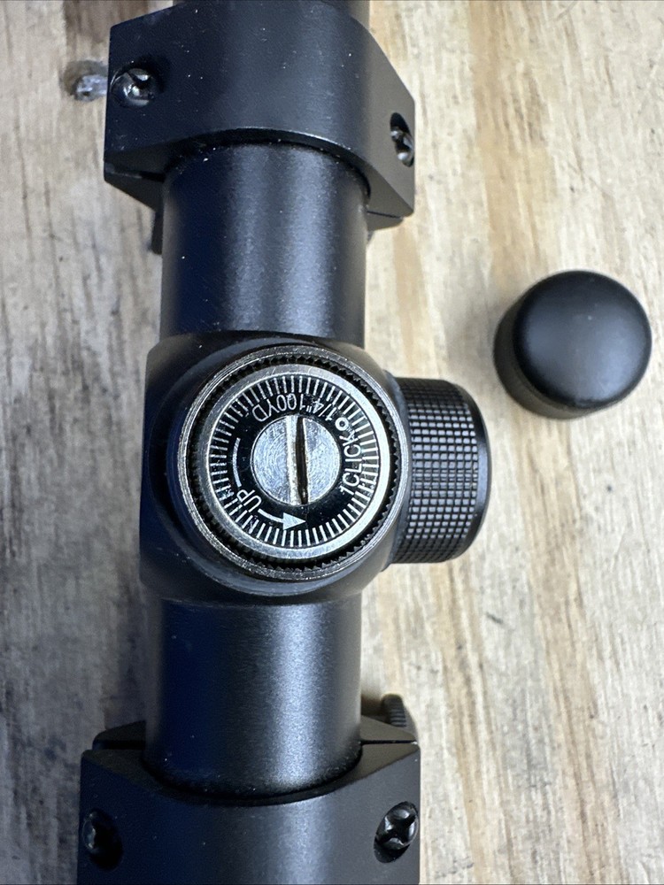 Crosman 4 X 32 Rifle Scope With Mounts