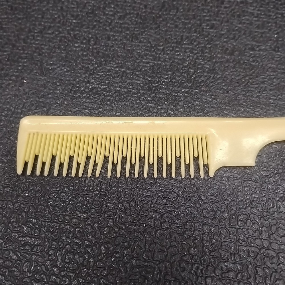 Vintage 8" Plastic Professional Style Teasing Comb Pick