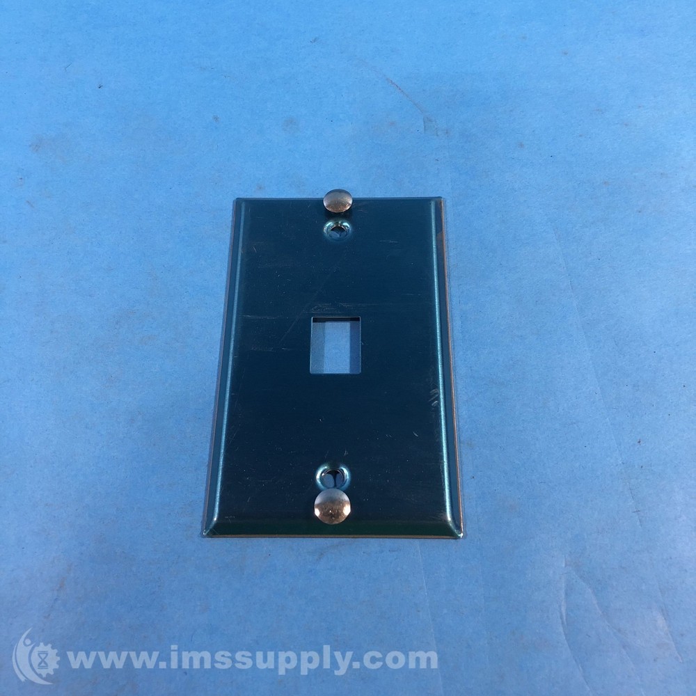 Leviton 80411 Toggle Switch Plate FNIP
