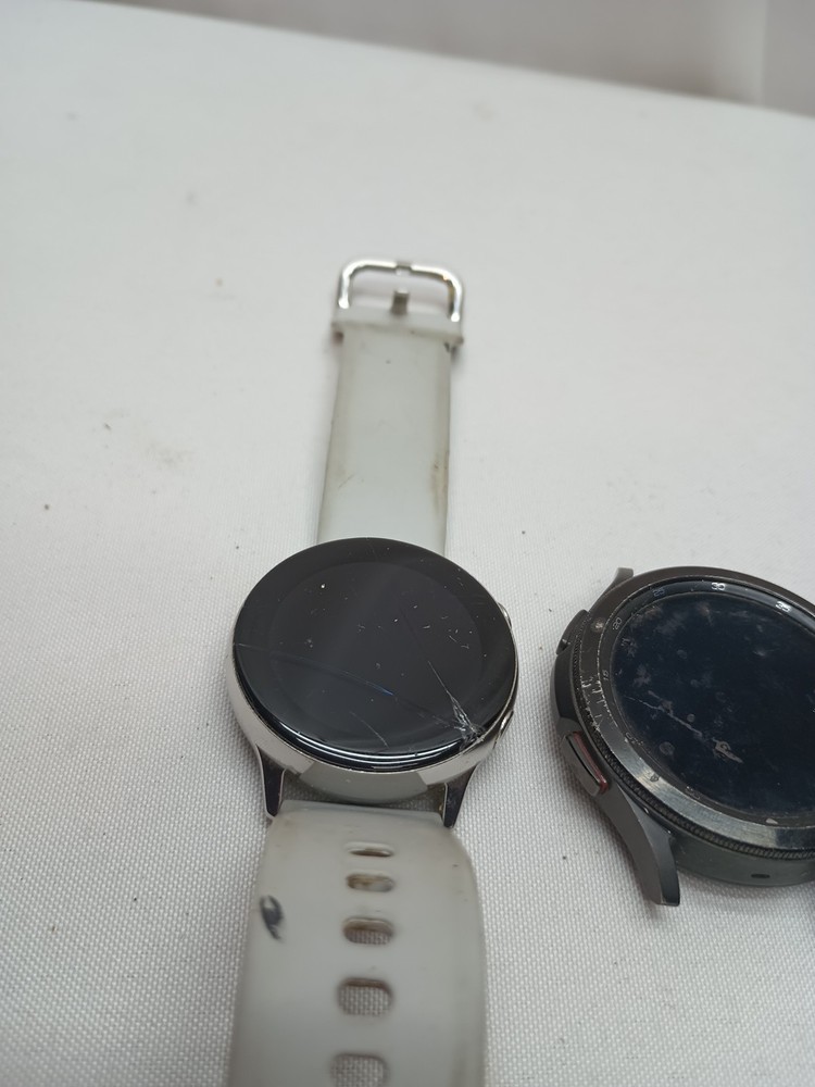 Samsung Galaxy Smartwatches - UNTESTED