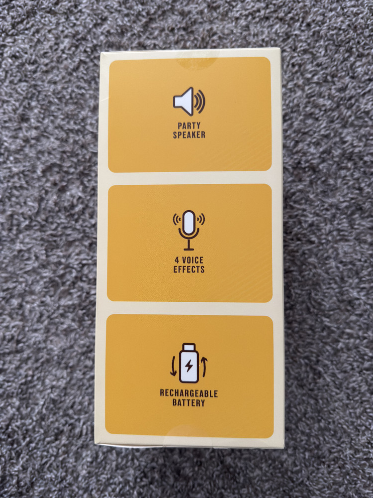 ChargeWorx Wireless Microphone with Speaker