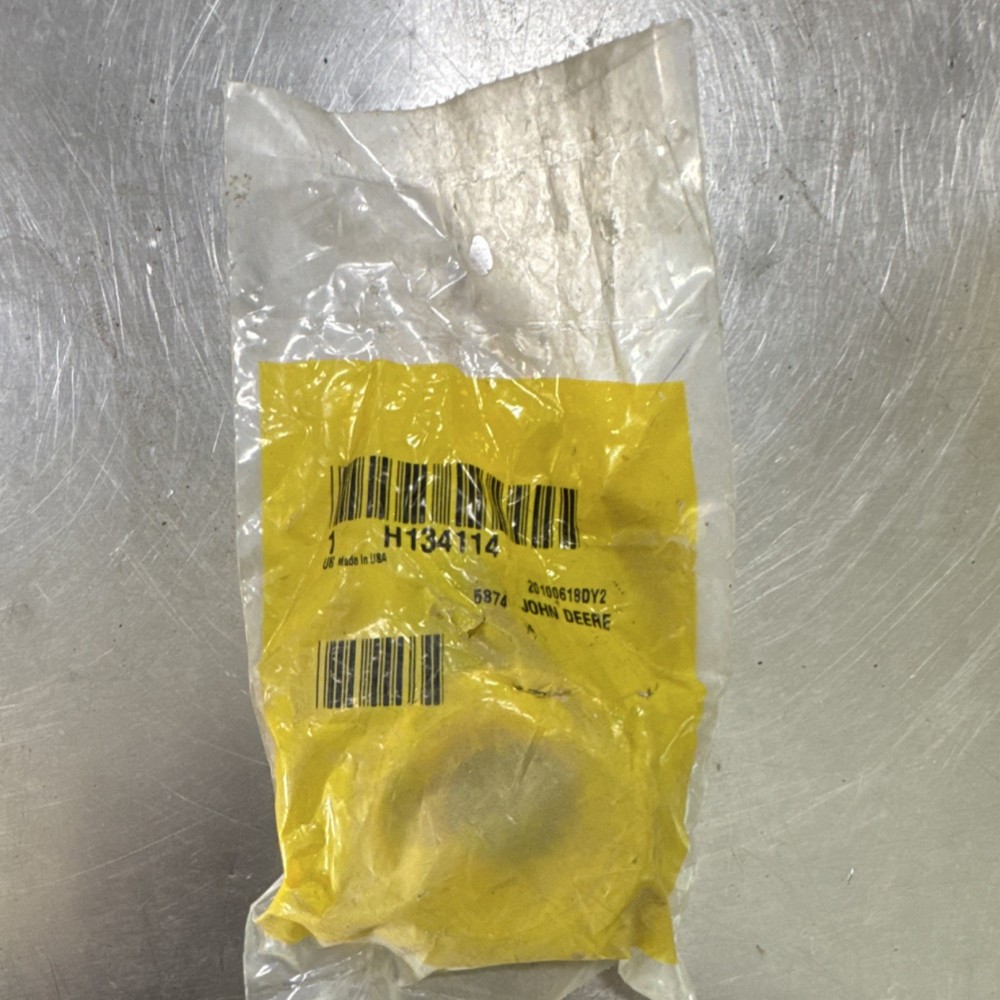 John Deere Spacer H134114