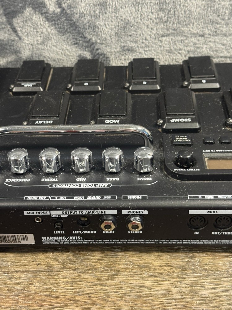 Line 6 POD XT Live Floorboard Guitar Multi-Effects Processor