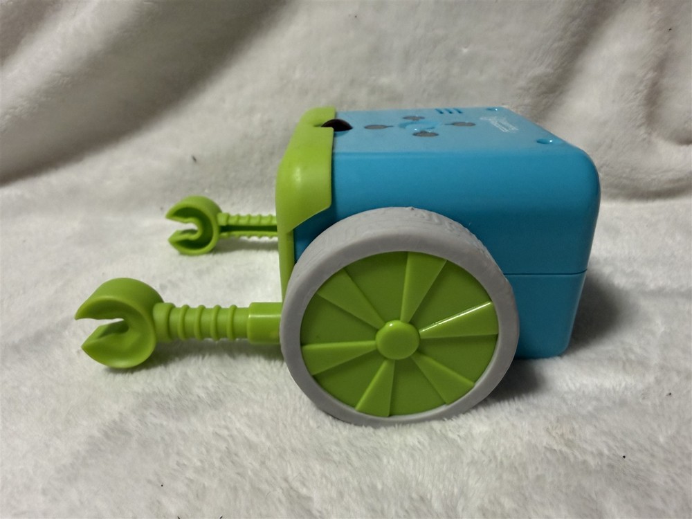 BOTLEY THE CODING ROBOT ONLY BY LEARNING RESOURCES STEM TOY