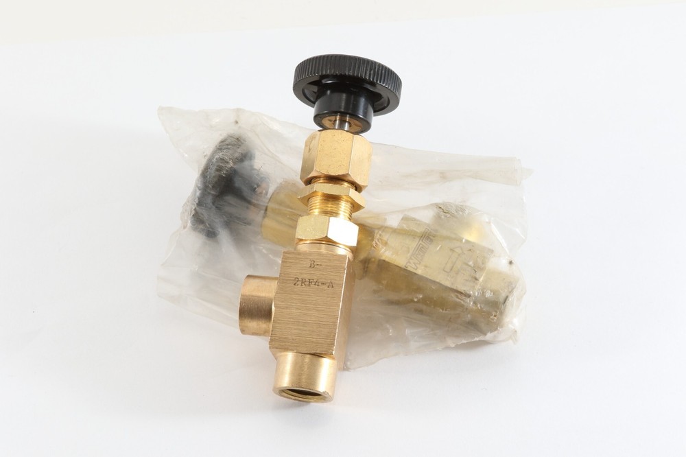 Bonnet needle valve 2 series, Swagelok/whitey, angle pattern, 1/4 NPT, B-2RF4-A