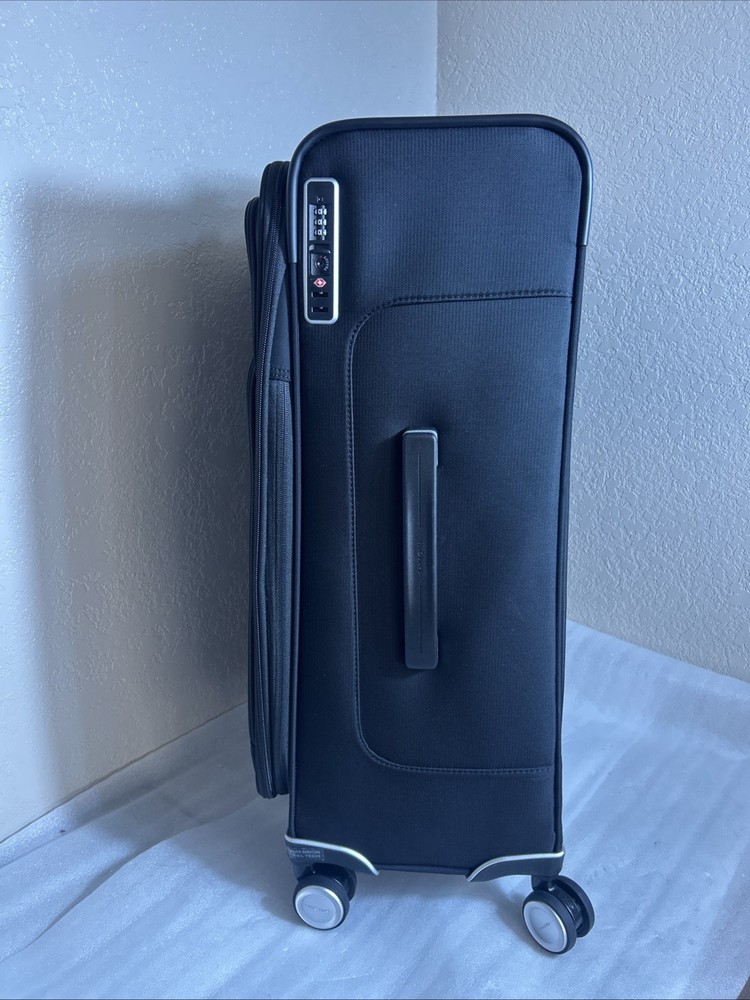 Samsonite Silhouette 18 Expandable Medium Softside Check-in Spinner