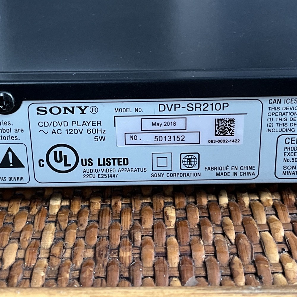Sony DVP-SR210P Progressive Scan DVD Player - Player Only