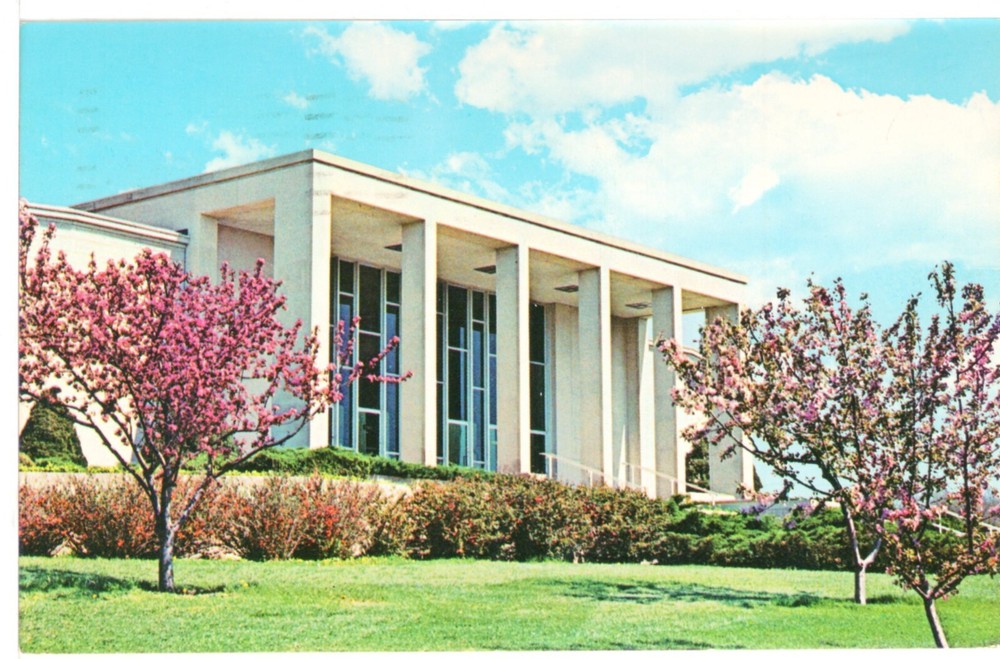 HARRY S. TRUMAN LIBRARY & MUSEUM, INDEPENDENCE, MO - PC3225