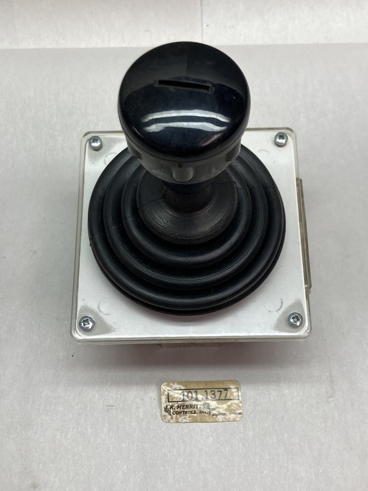 J.R. Merritt,101.1377,Joystick