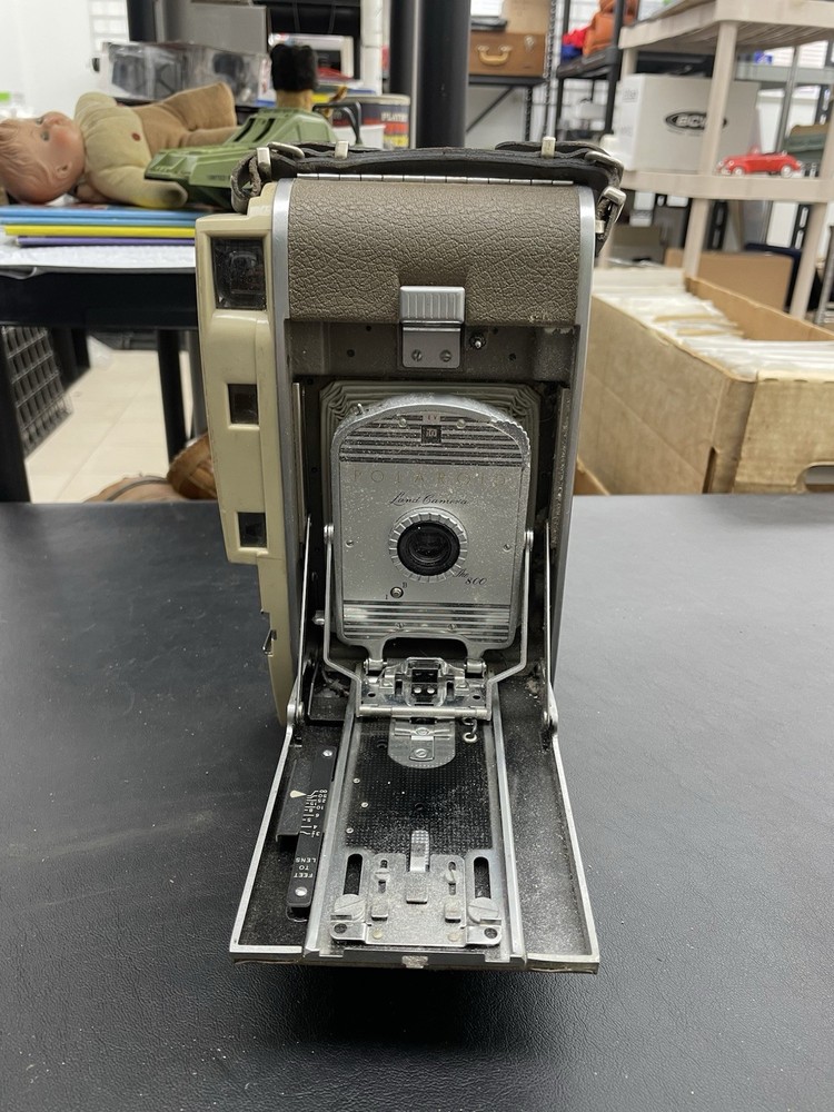 LVintage Polaroid Model 800 Folding Camera, Leather Strap, Untested, Instant