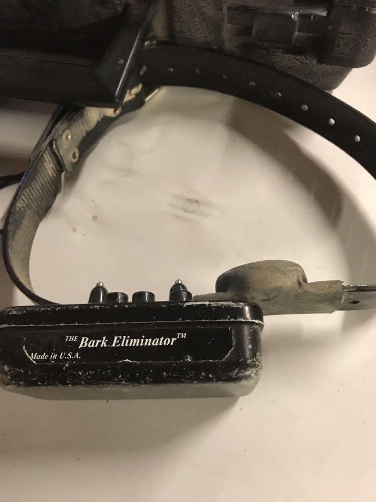 Tri-Tronics 100 Lite remote dor training system w/ bark trainer, case, charger++