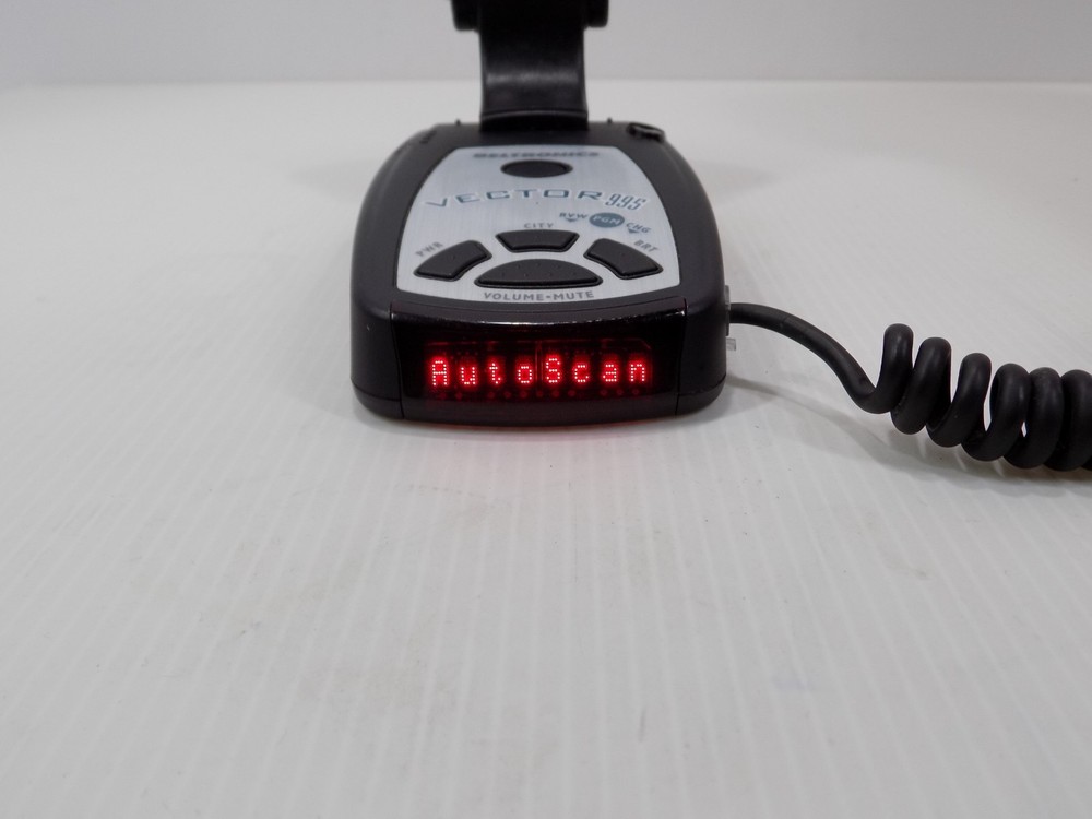 Beltronics Vector 995 Radar Laser Detector & Power Cord Mount WORKS