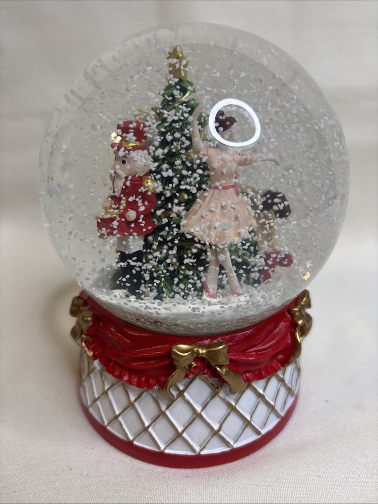 Selfridge’s Nutcracker Suite Snow Globe Clara Mouse King 5.5”
