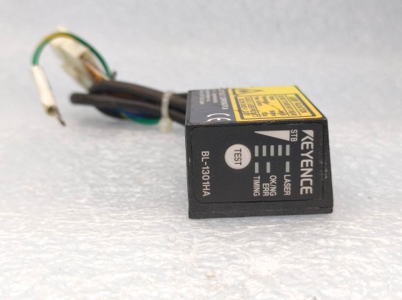 KEYENCE BL-1301HA Digital Laser High-Resolution Barcode Reader Scanner New