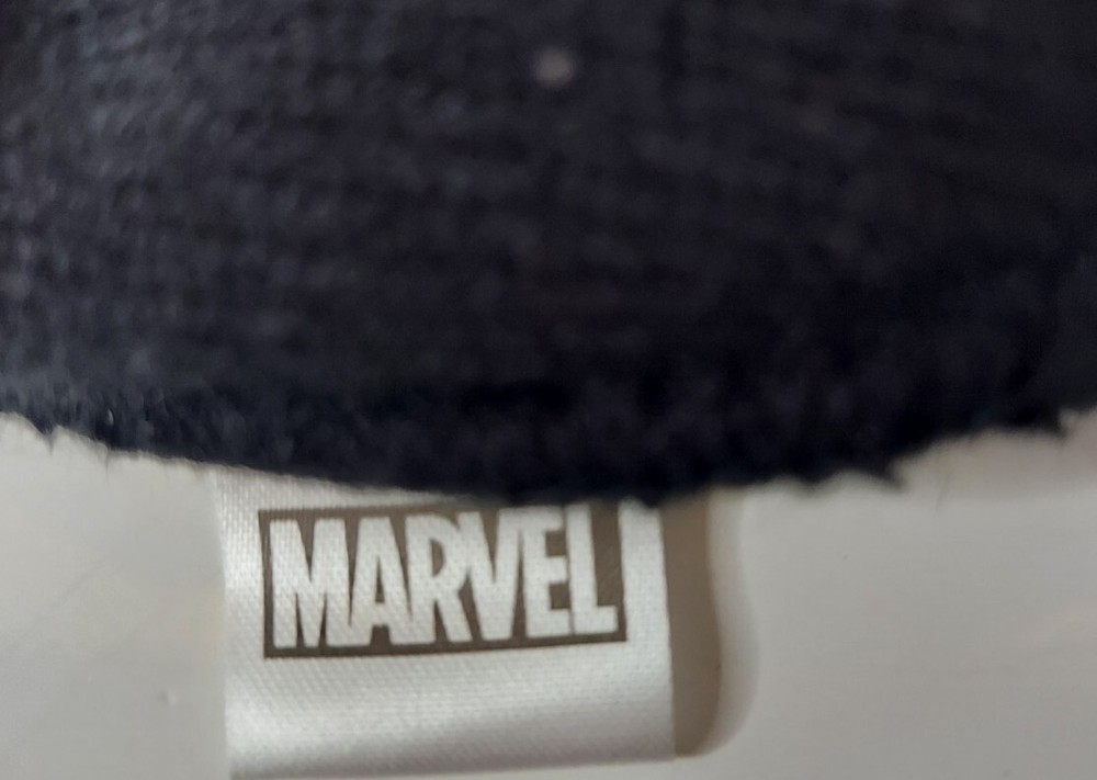 Venom *2 Pack* Beanie/"Hat" & 16 oz Coffee Mug from Marvel's Spiderman