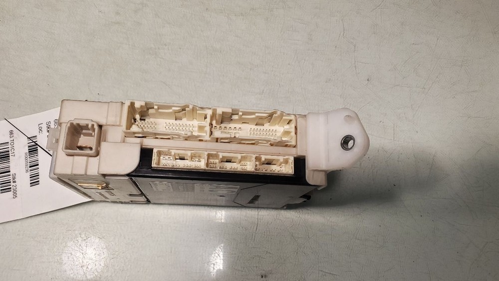 86 2017 Fuse Box Cabin