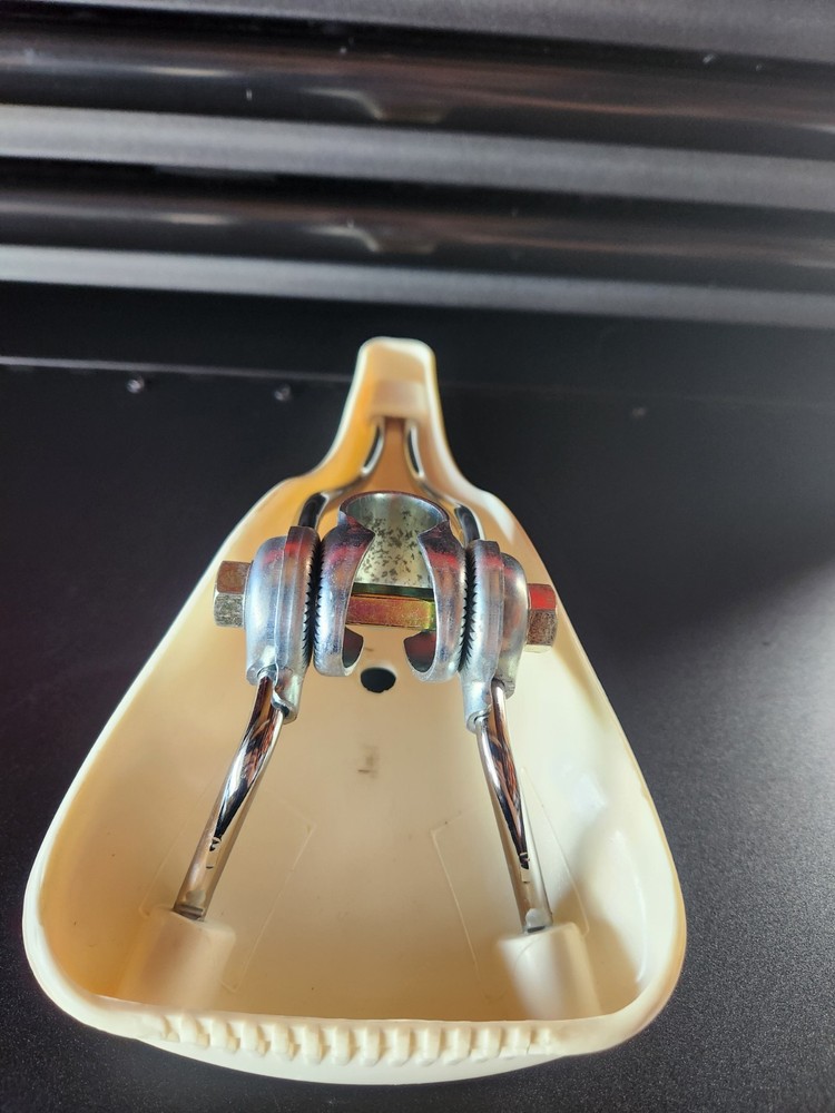 nos elina flyte tech seat