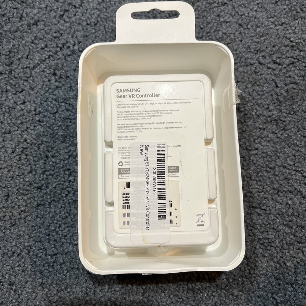 Samsung ET-YO324BBEGUS Gear VR Controller - Black