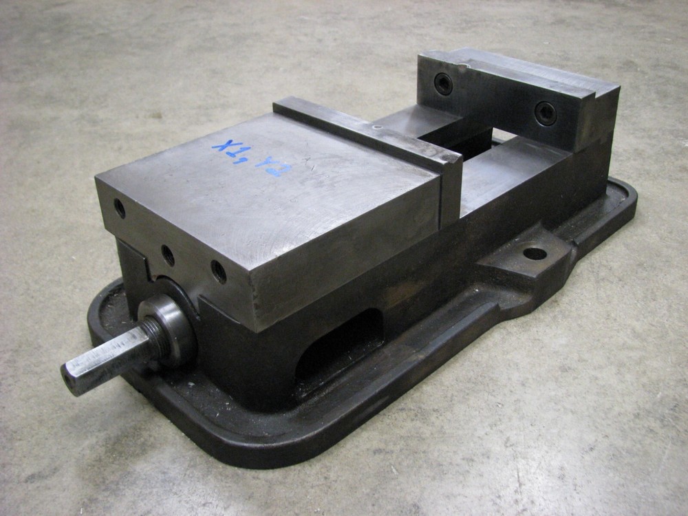 Kurt Type Angle Lock Mill Vise 6" Jaw Width