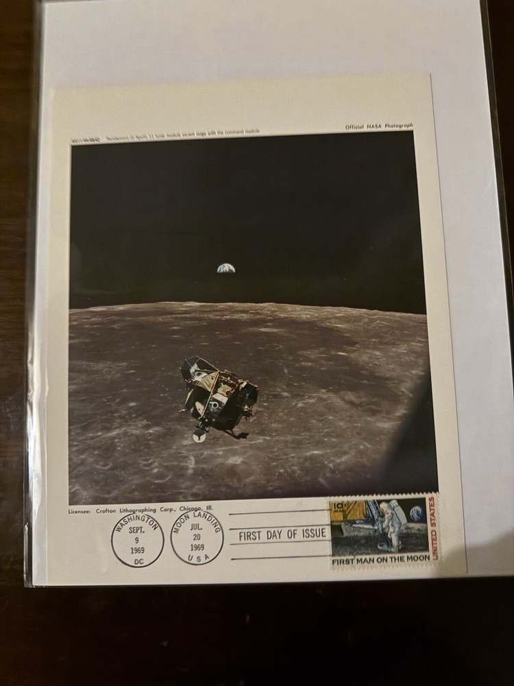 nasa memorabil Rendez-vous Apollo Lunar Module Ascent Stage with Command Module